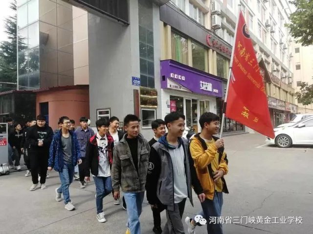 成才+脫貧，中國黃金“教科書”式的精準(zhǔn)扶貧 