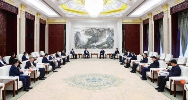 【集團要聞】中國黃金集團有限公司與貴州省人民政府簽署戰(zhàn)略合作協(xié)議